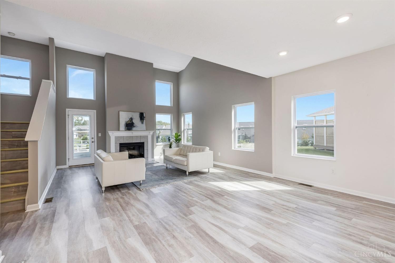 1255 Sinclair Drive