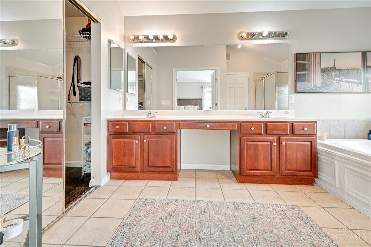 3808 Avalon Trail