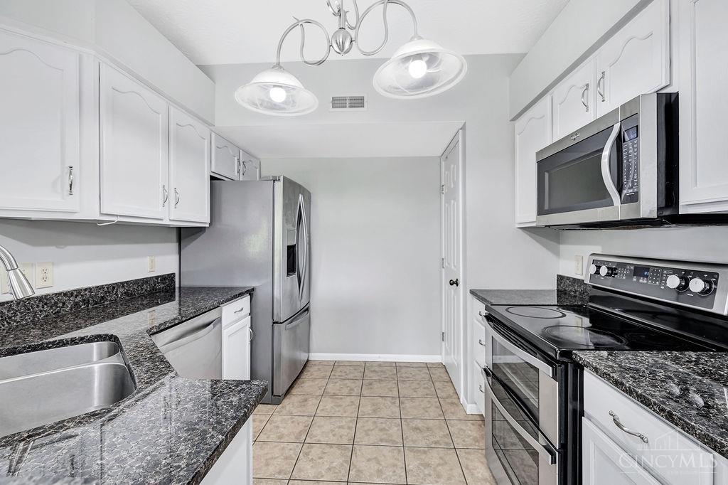 4401 North Point 303