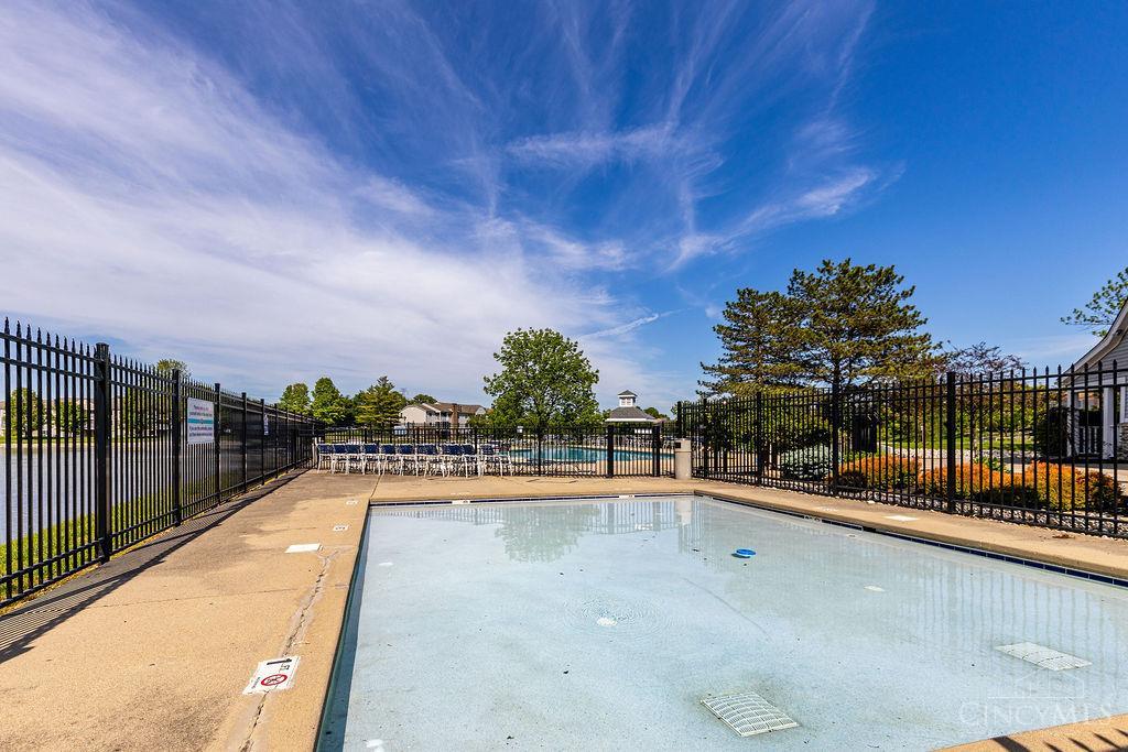 4401 North Point 303