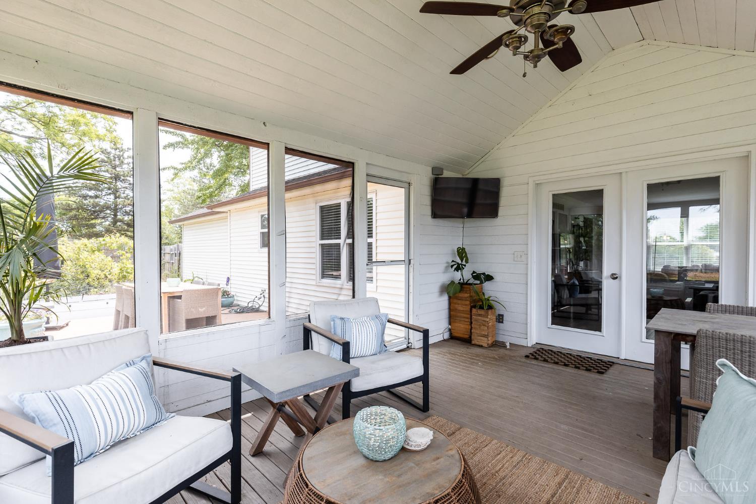 5248 Chapel Lane