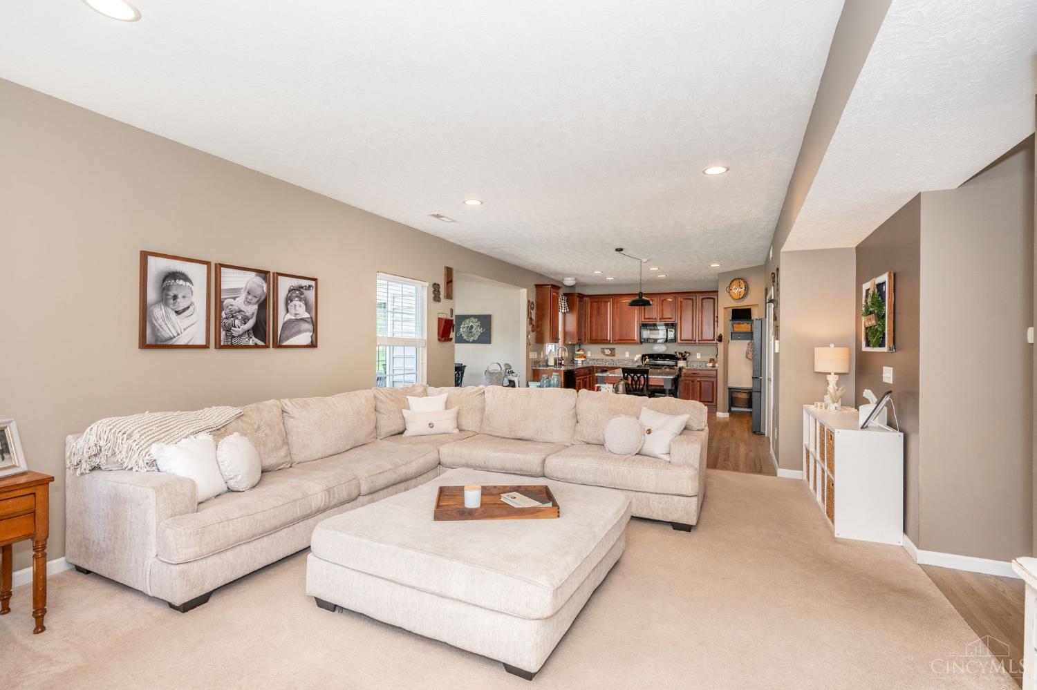 1742 Amberwood Way