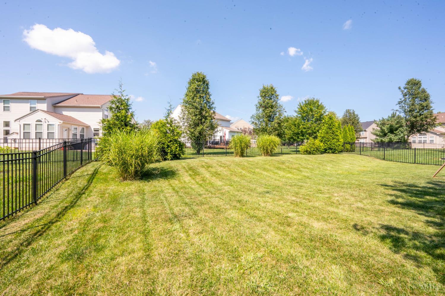 1742 Amberwood Way
