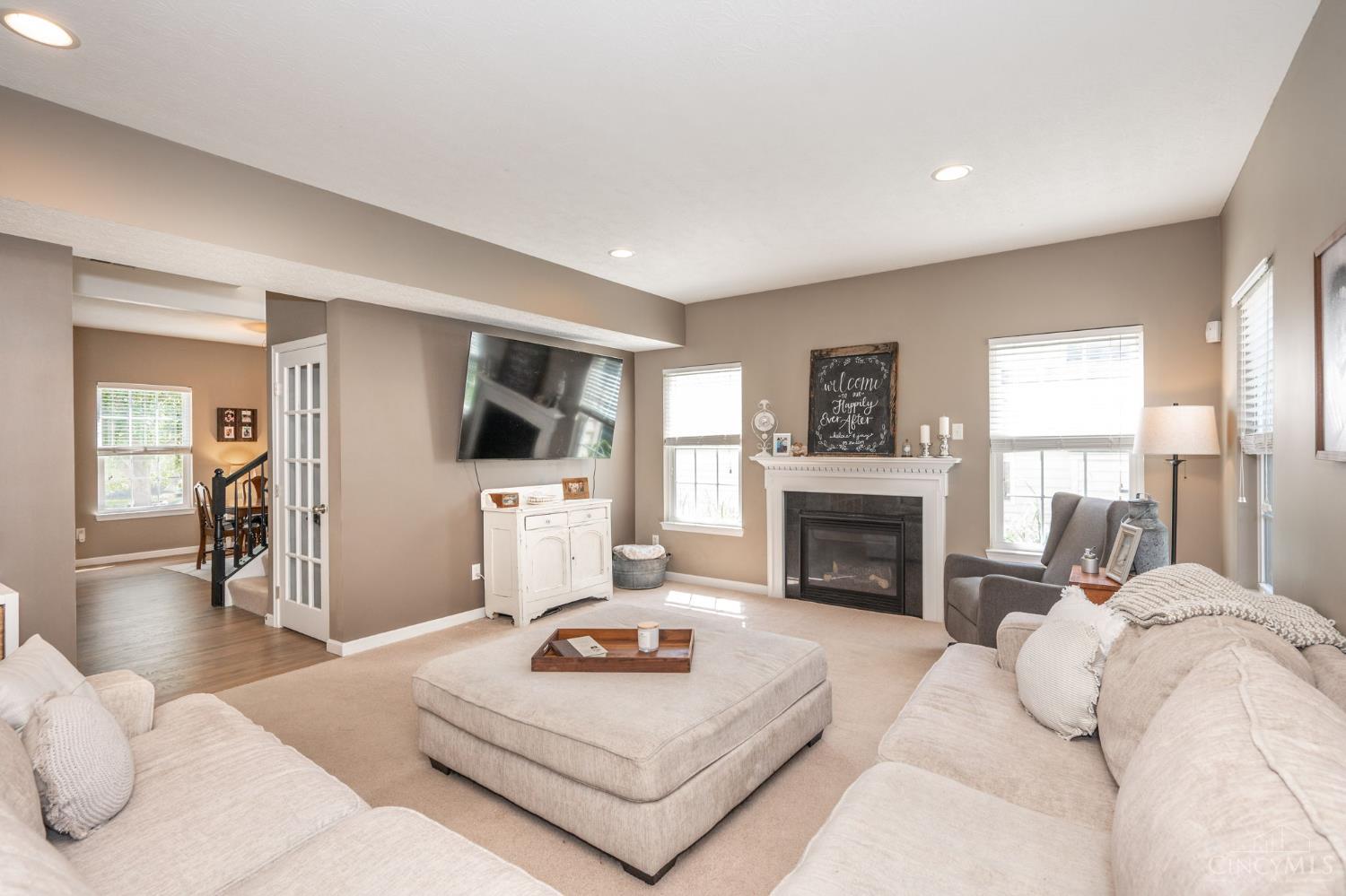 1742 Amberwood Way