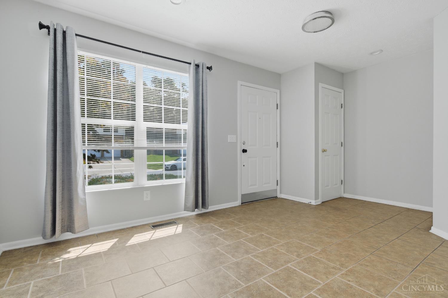 1353 Crotty Court
