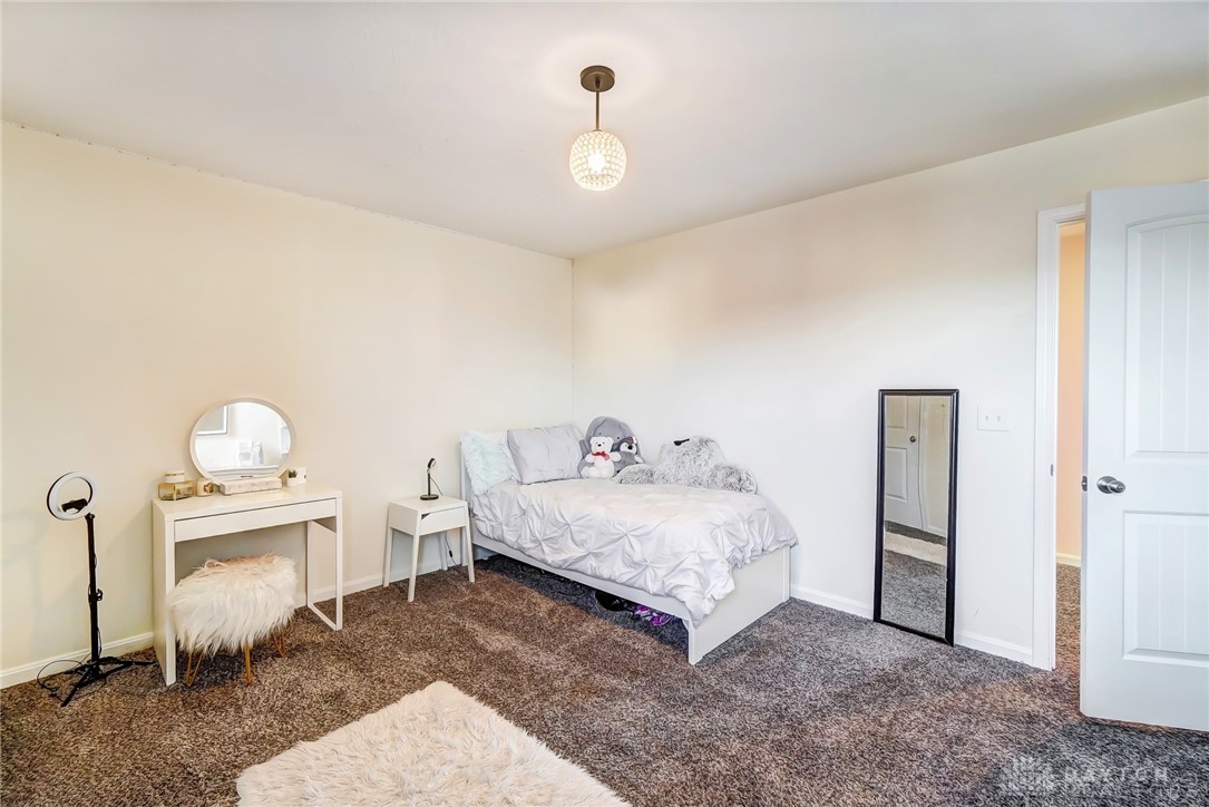 4944 Mary Louise Court