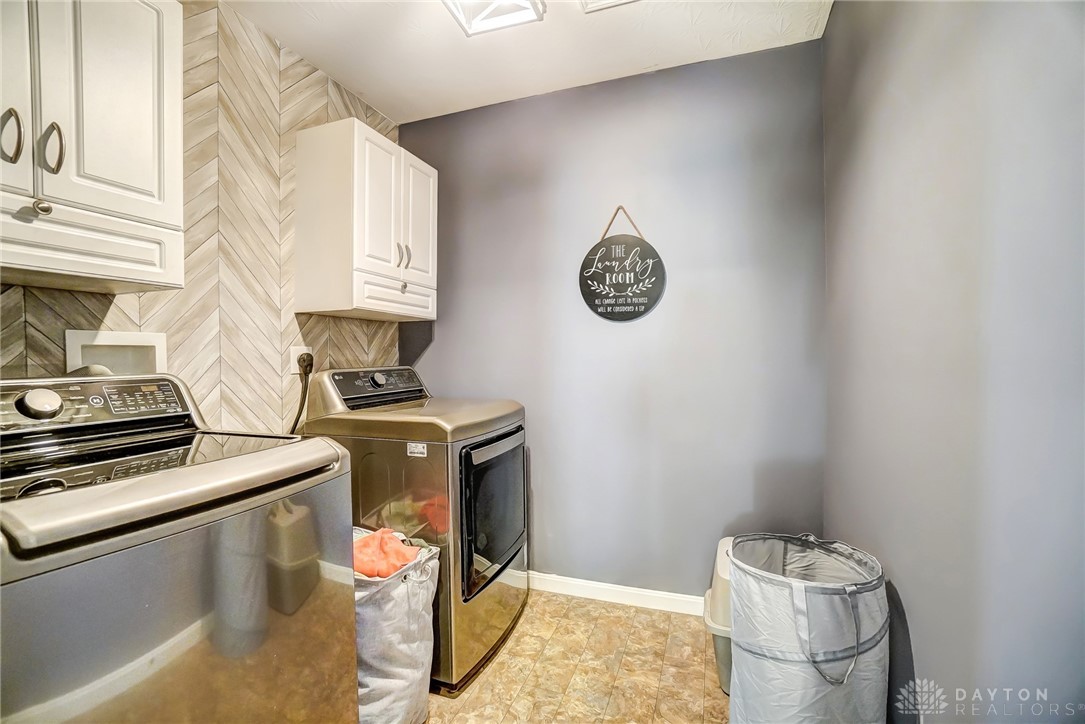 4944 Mary Louise Court