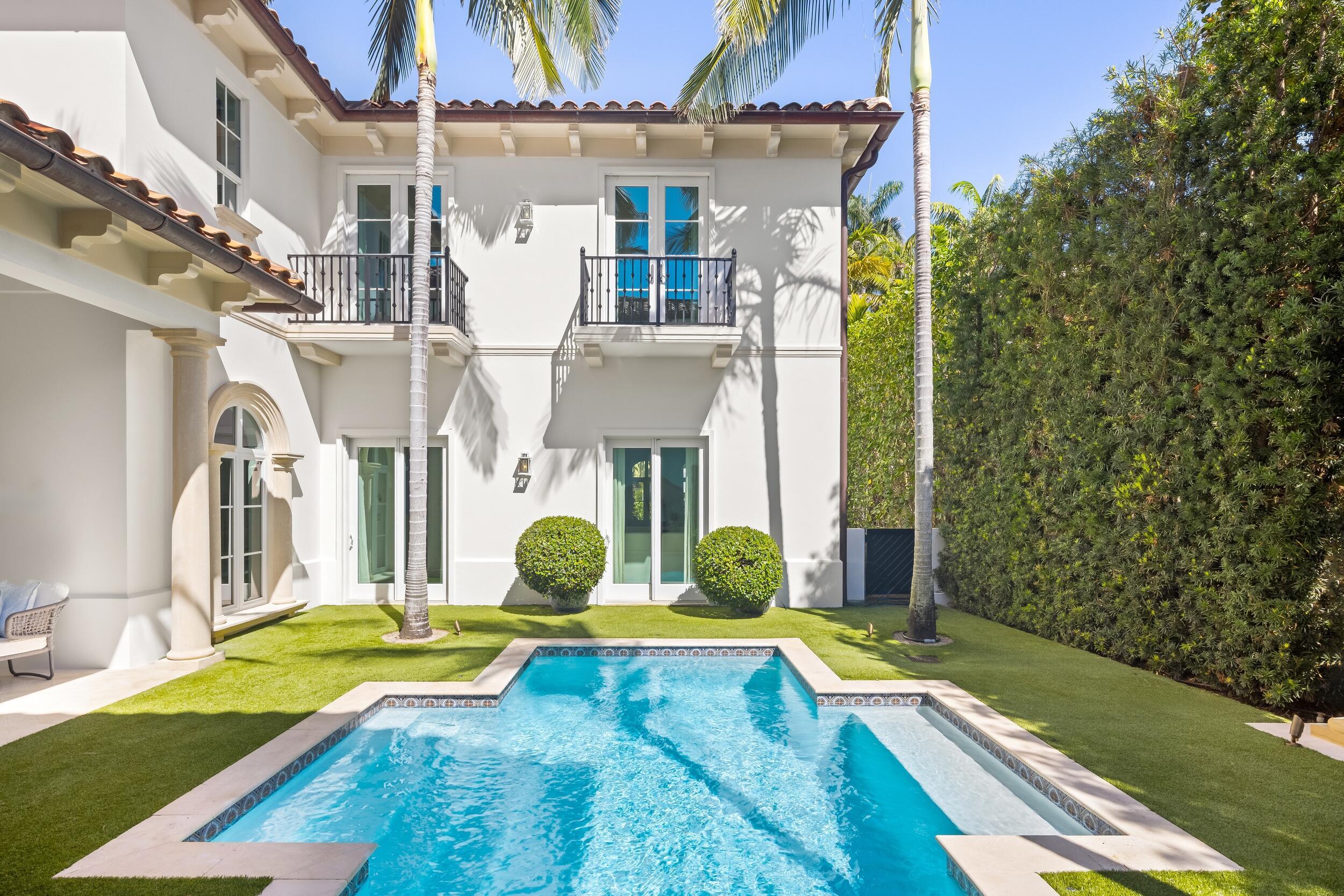 310 Australian Avenue