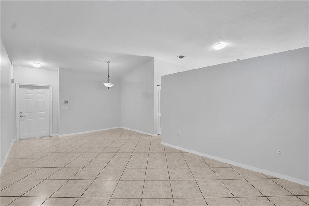 5248 NW 117th Ave