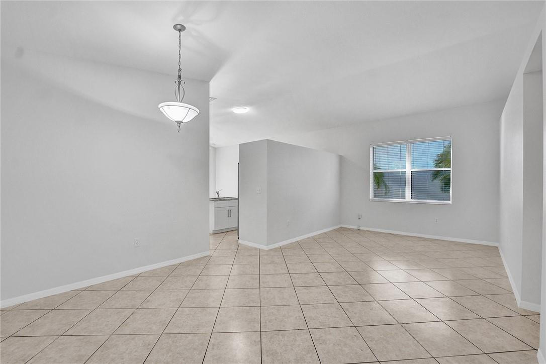 5248 NW 117th Ave