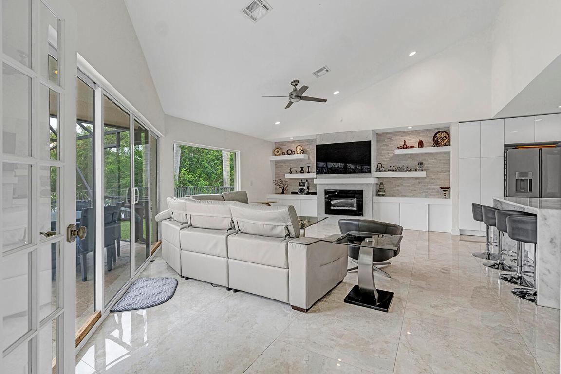 20532 Sausalito Drive