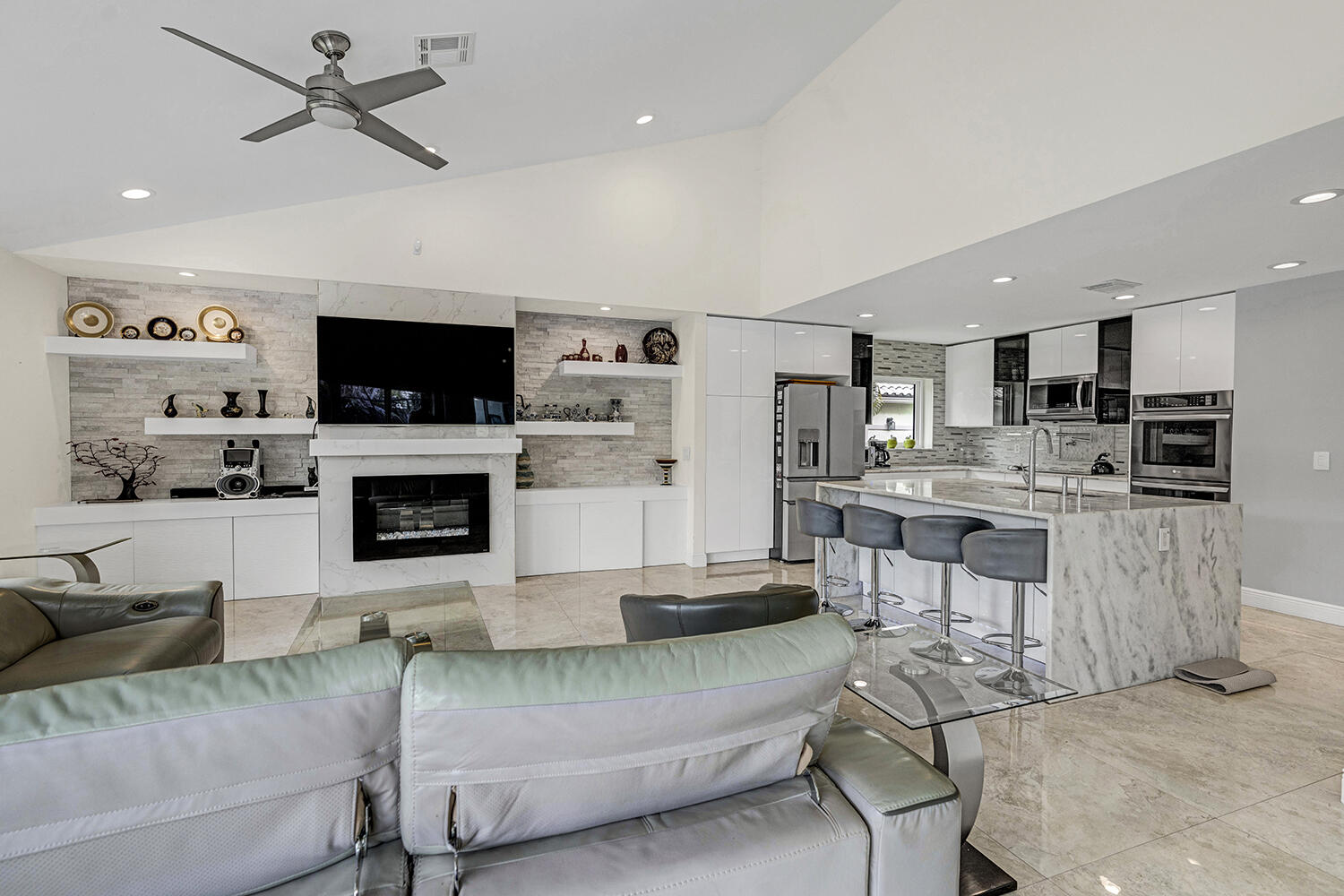 20532 Sausalito Drive