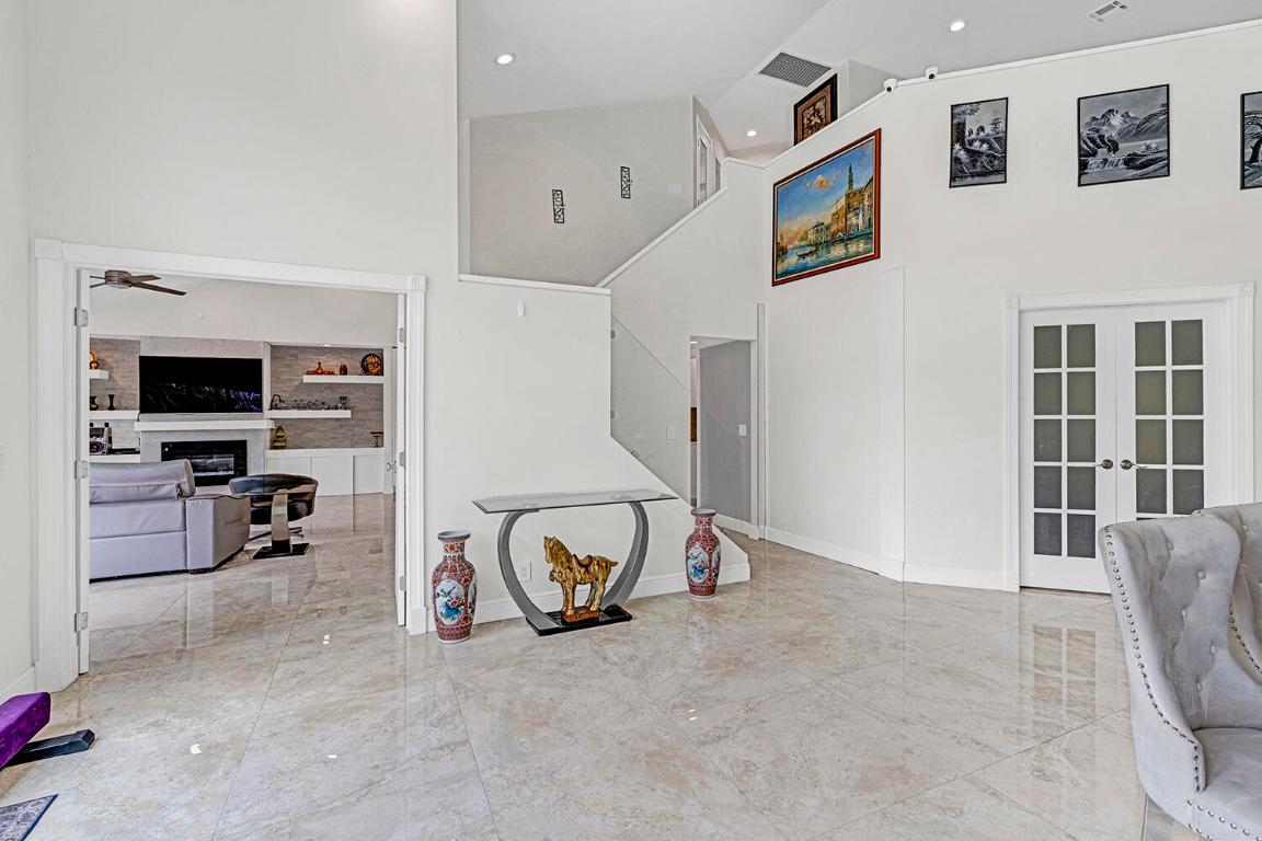 20532 Sausalito Drive