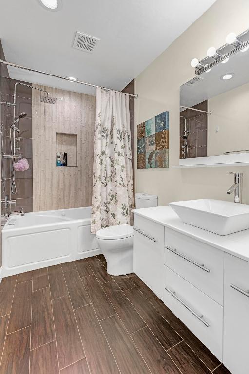 20532 Sausalito Drive