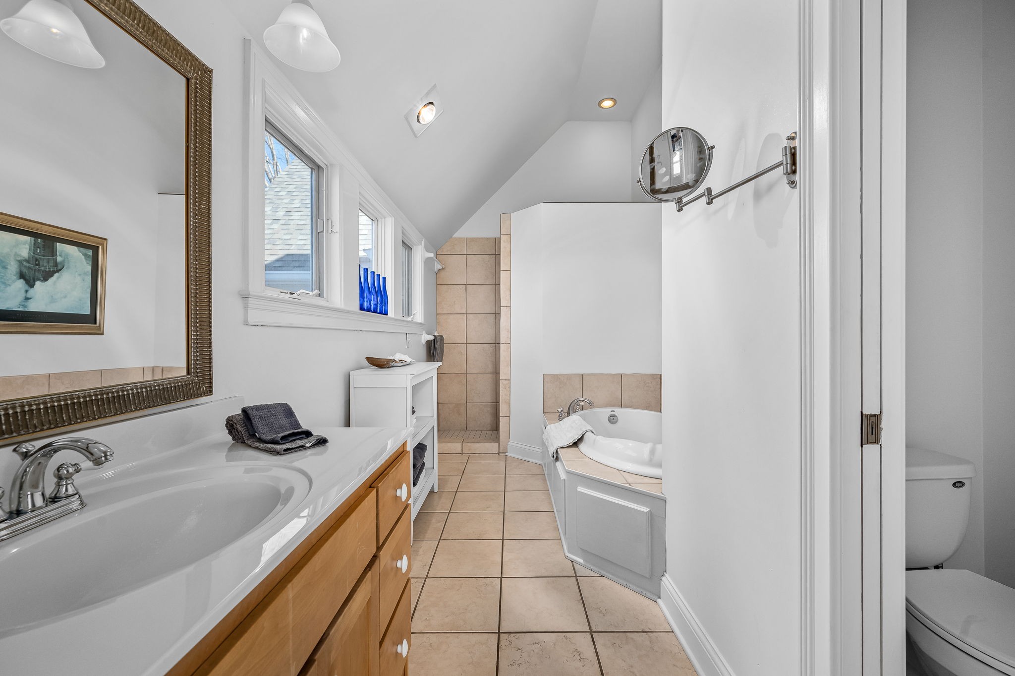 3516 Refuge Trl