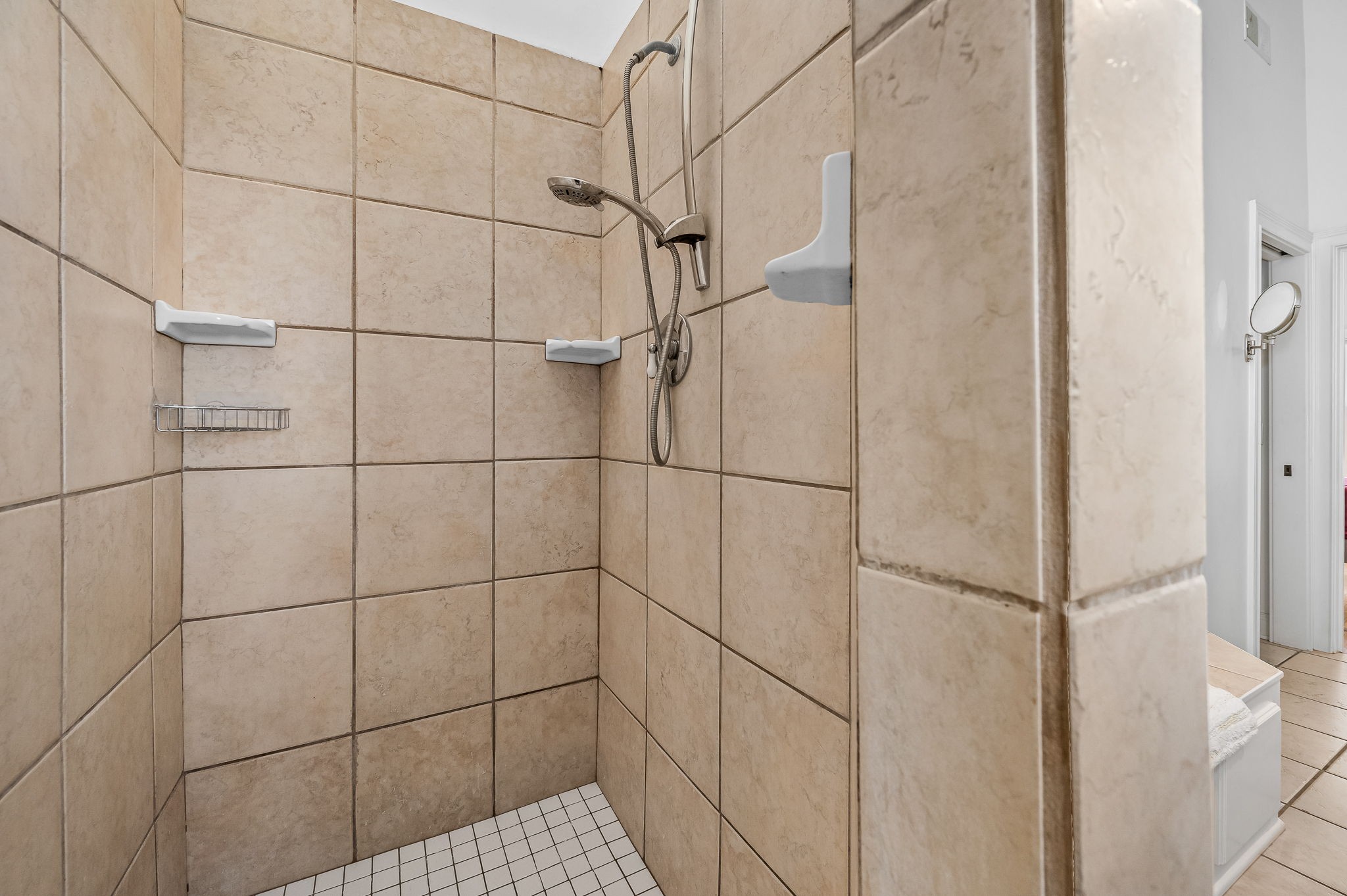 3516 Refuge Trl