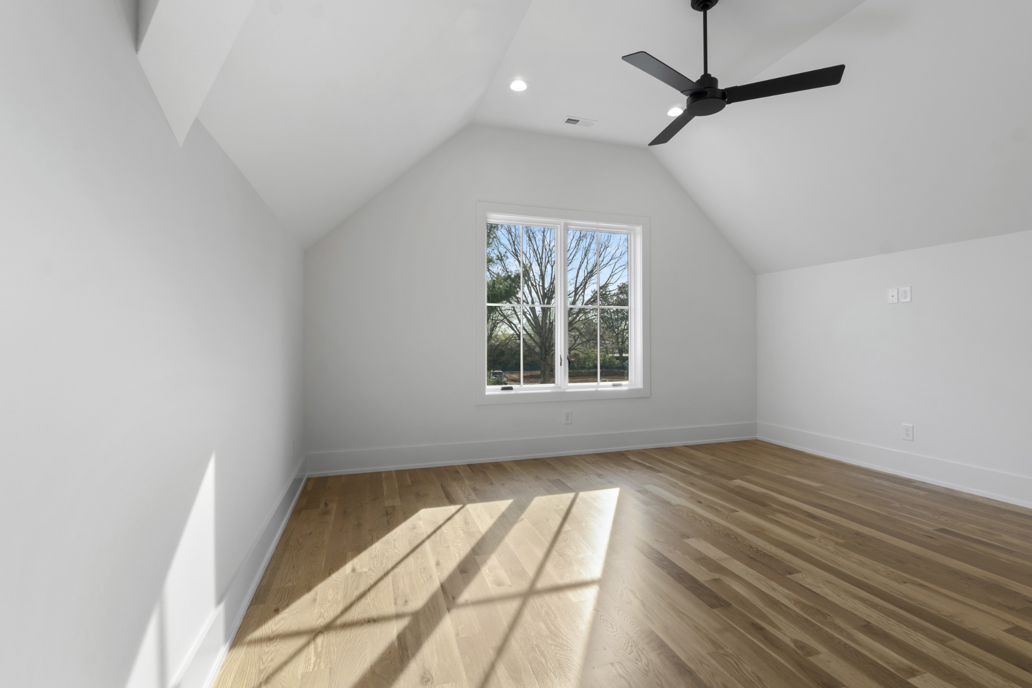 3605 Rainbow Pl
