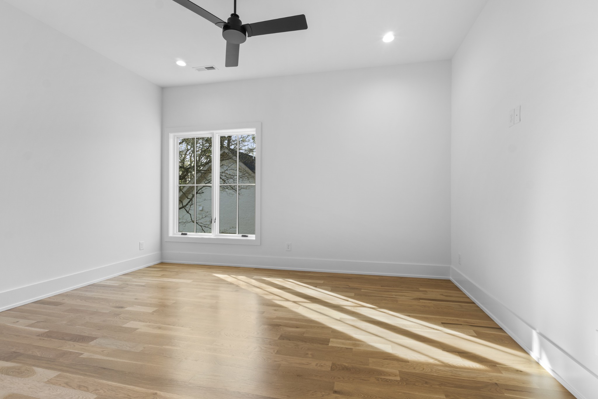 3605 Rainbow Pl