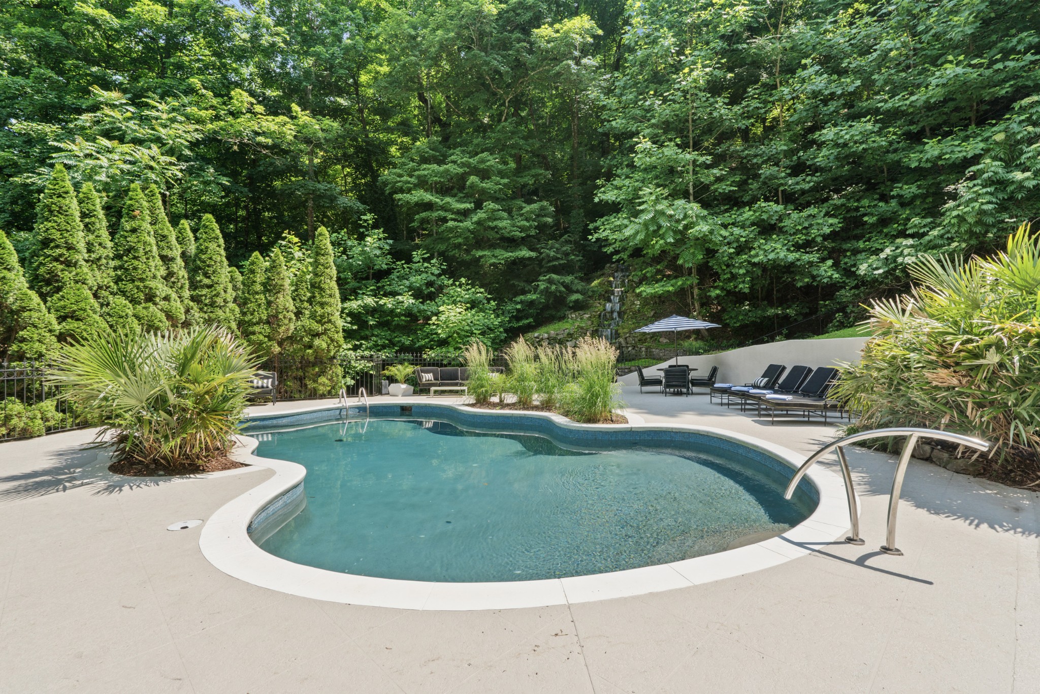 31 Annandale