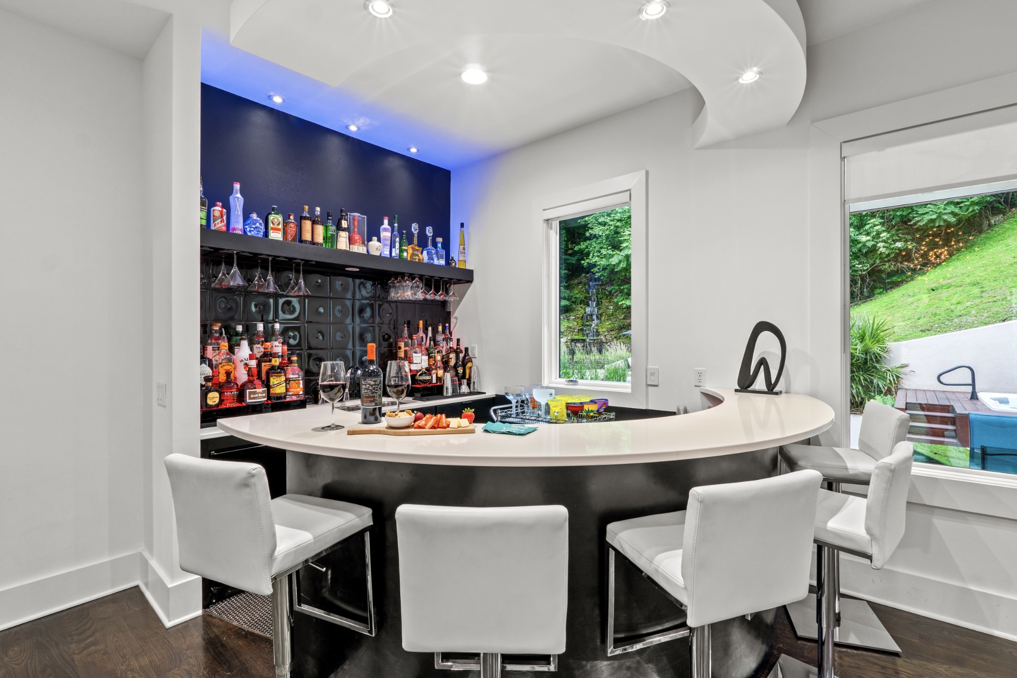 31 Annandale