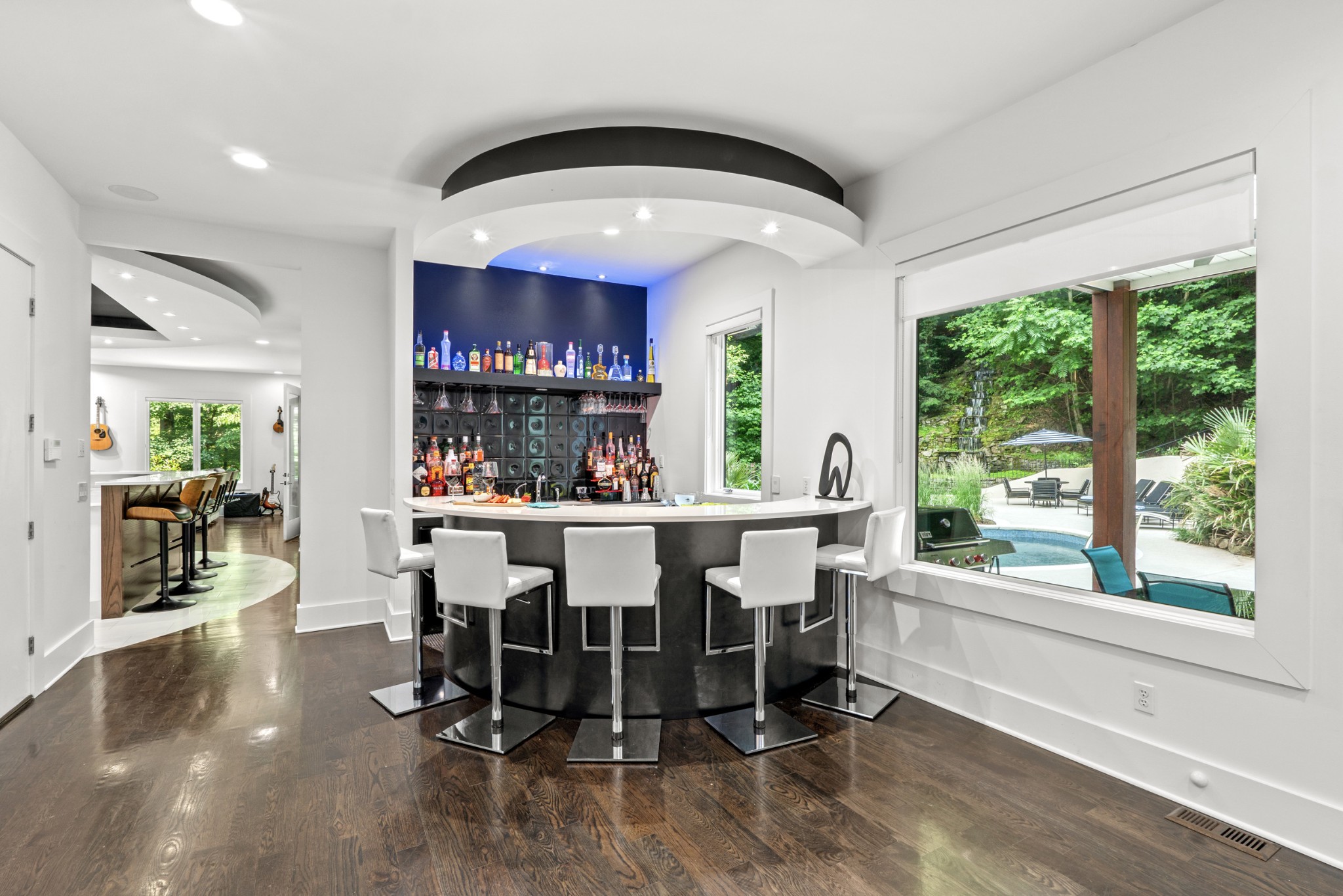 31 Annandale