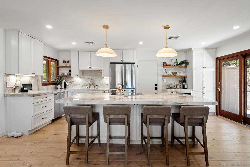 1714 Highland Park Dr