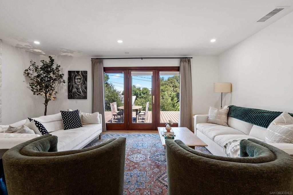 1714 Highland Park Dr