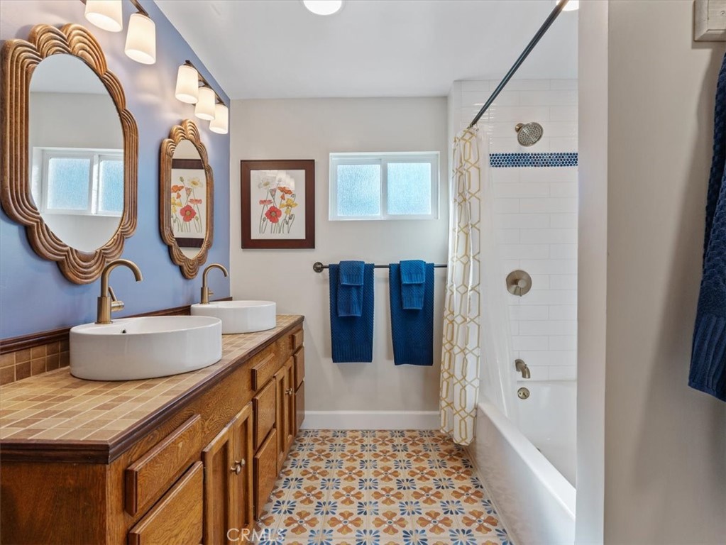 4455 Whispering Oak Way