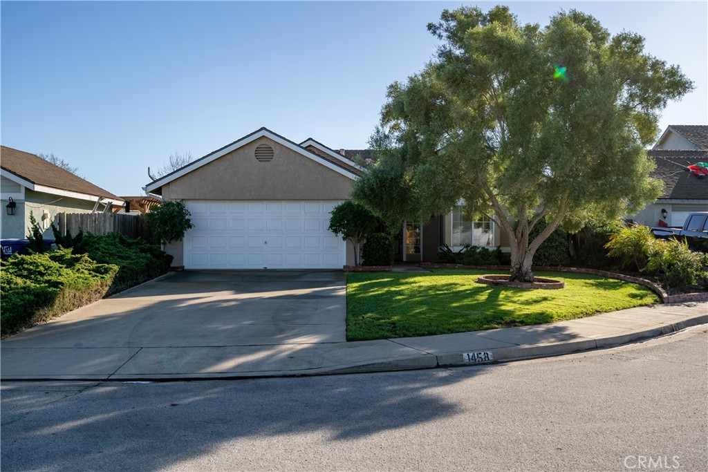 1458 Oswego Way