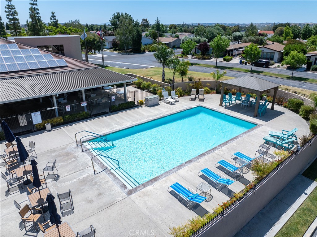 4 Dove Court