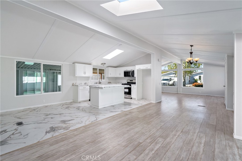 4 Dove Court