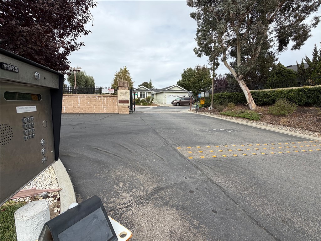 4 Dove Court