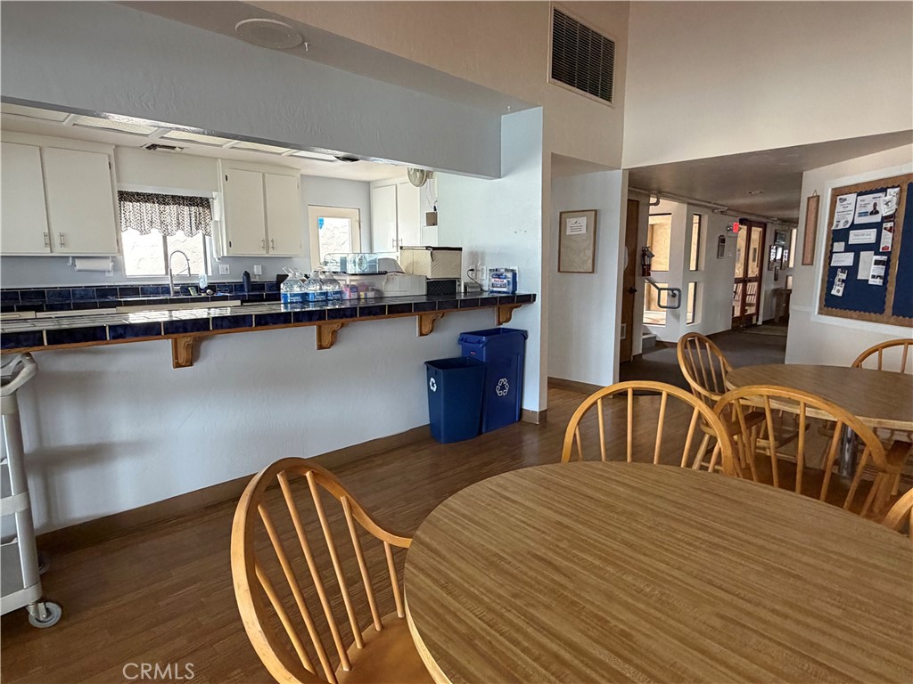 4 Dove Court