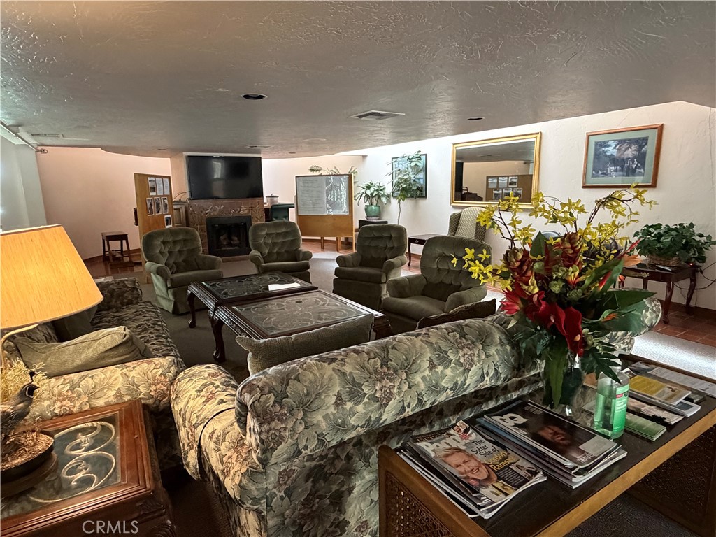 4 Dove Court
