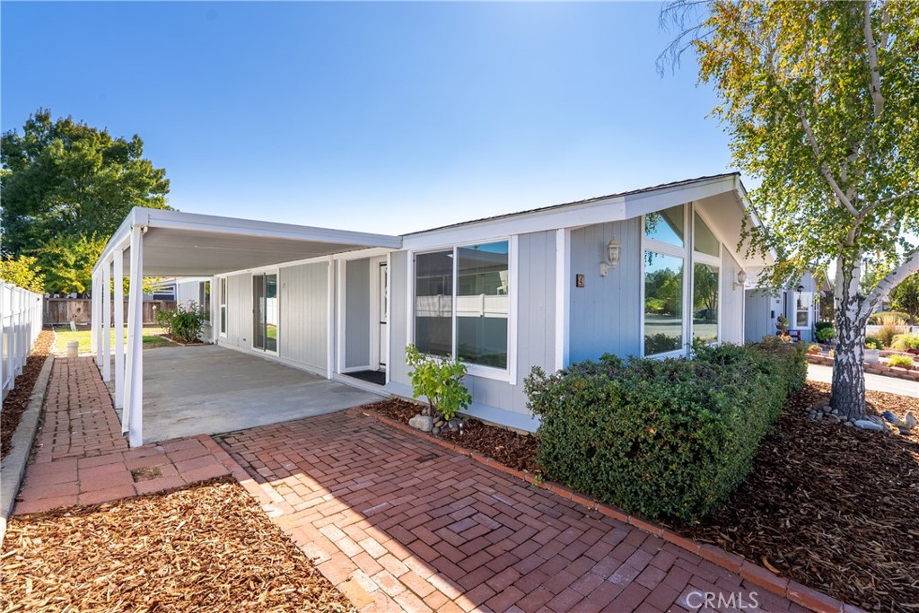 4 Dove Court