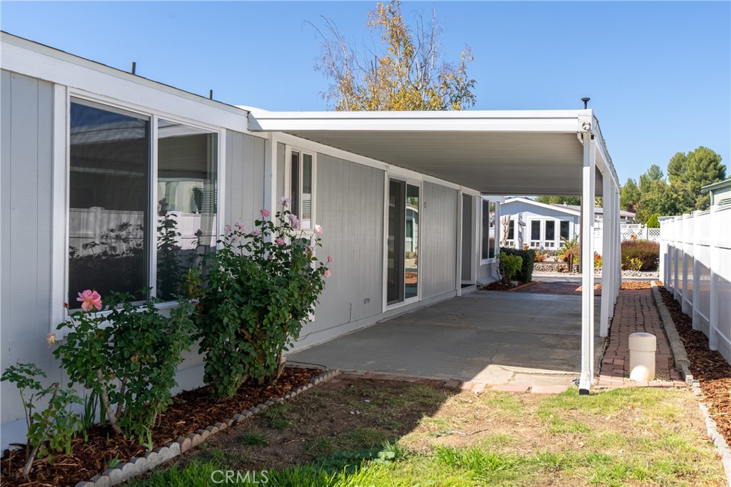 4 Dove Court