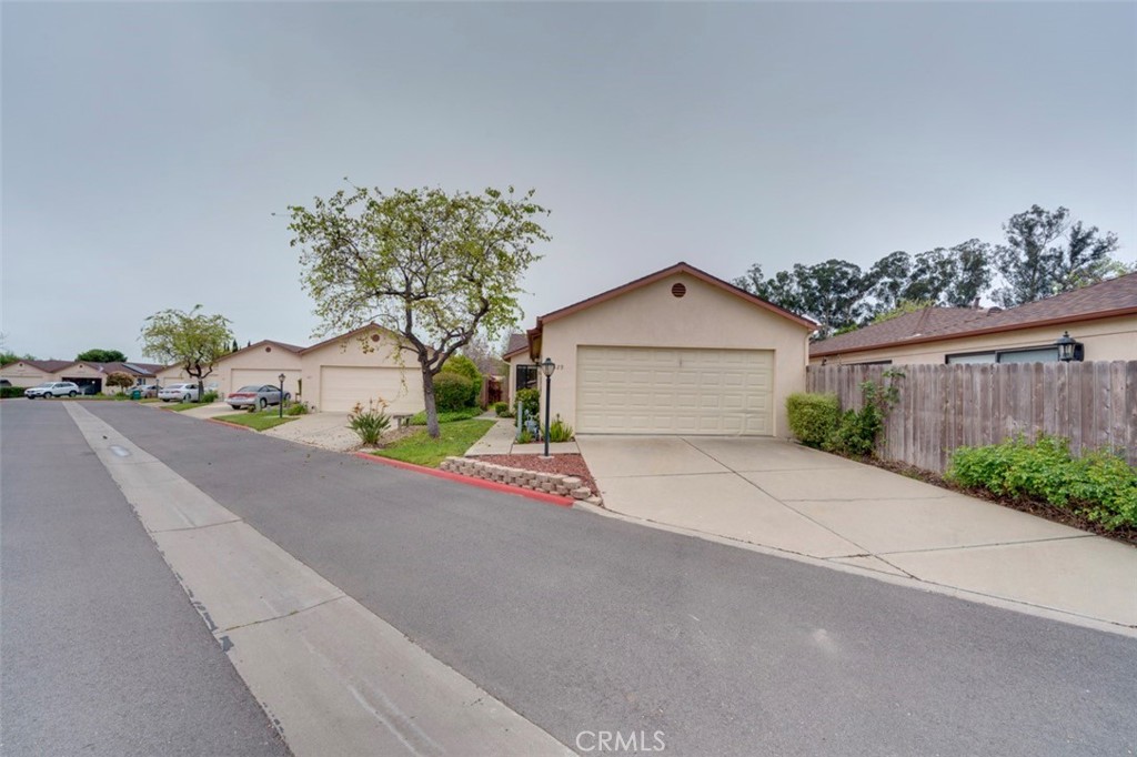 329 Sunnyslope Lane