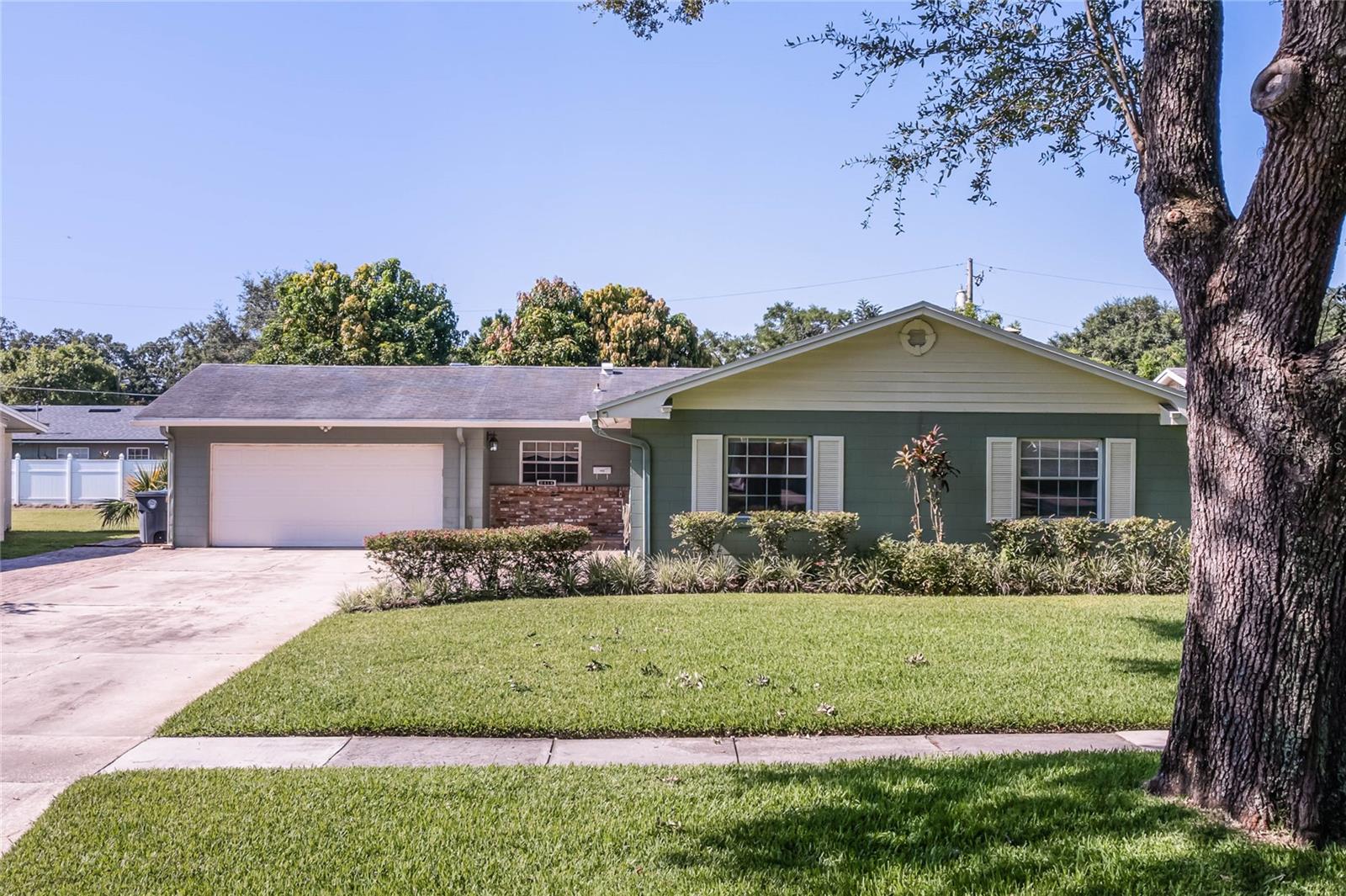 2414 WHITEHALL CIRCLE