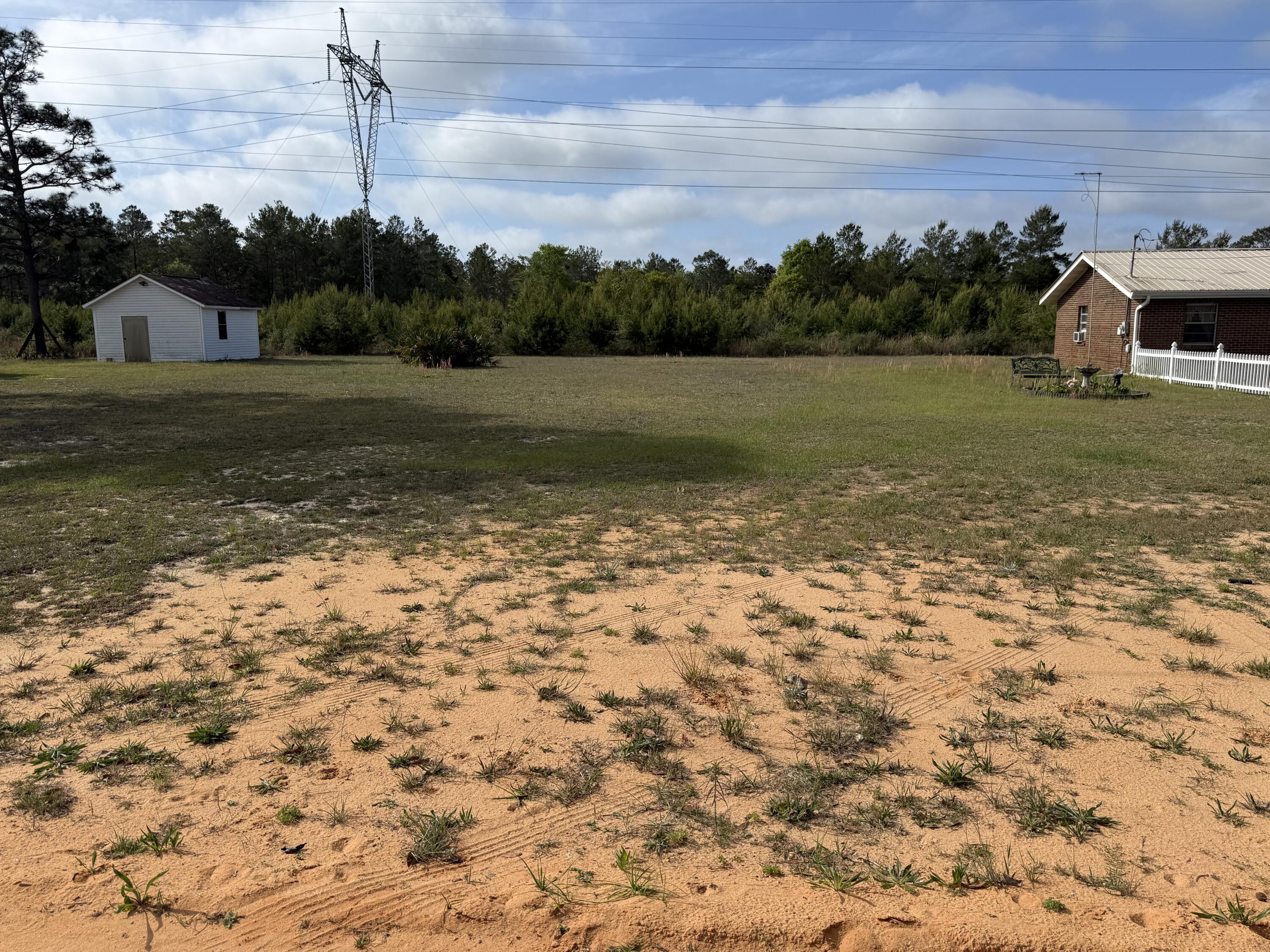 82 E Daisy Lane, DeFuniak Springs