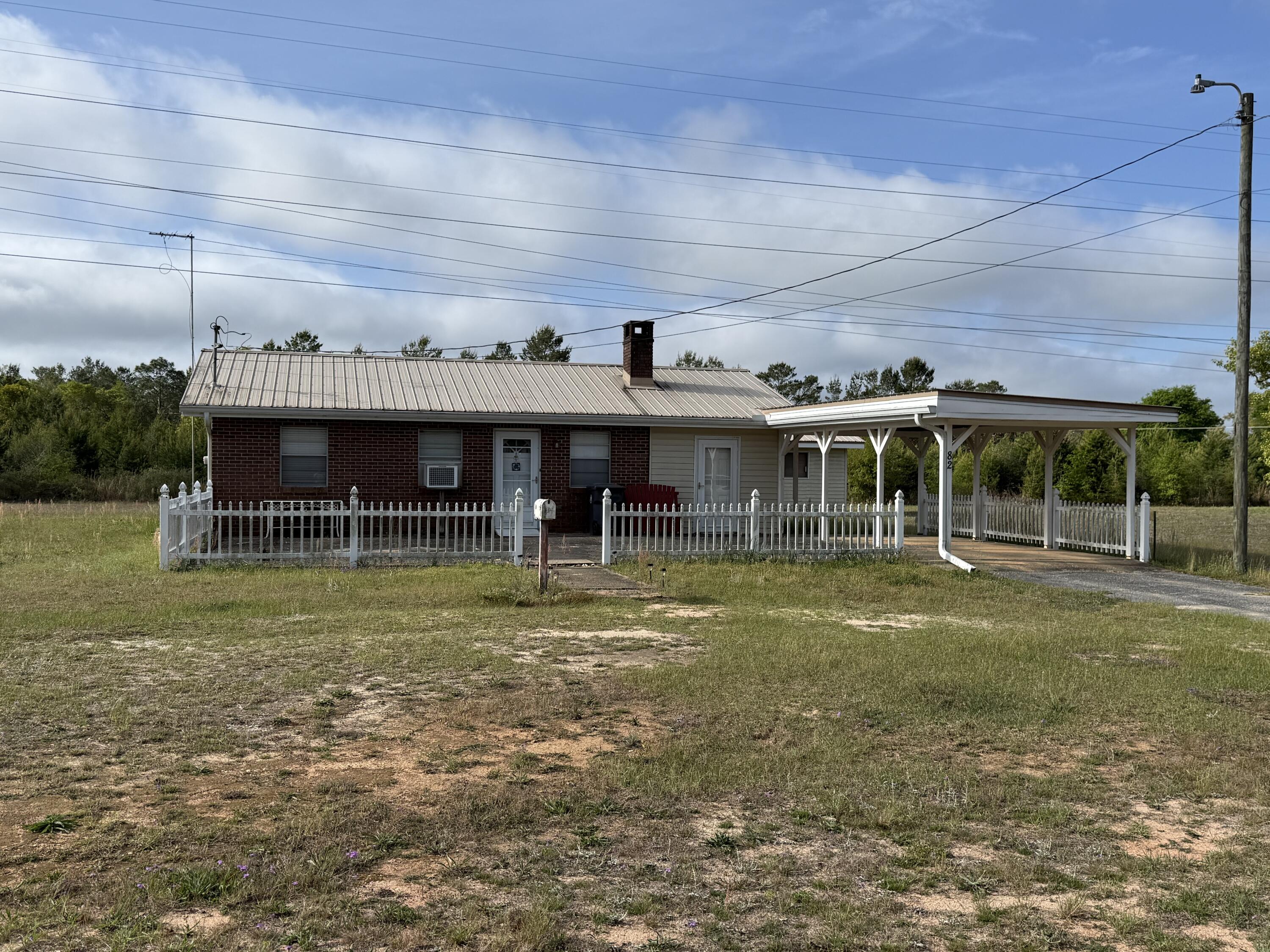 82 E Daisy Lane, DeFuniak Springs