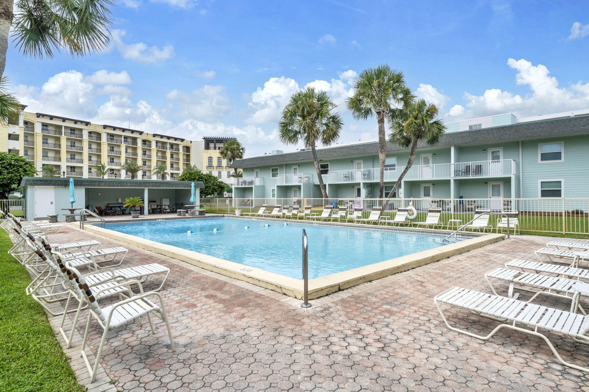 885 Santa Rosa Boulevard Unit 203-C