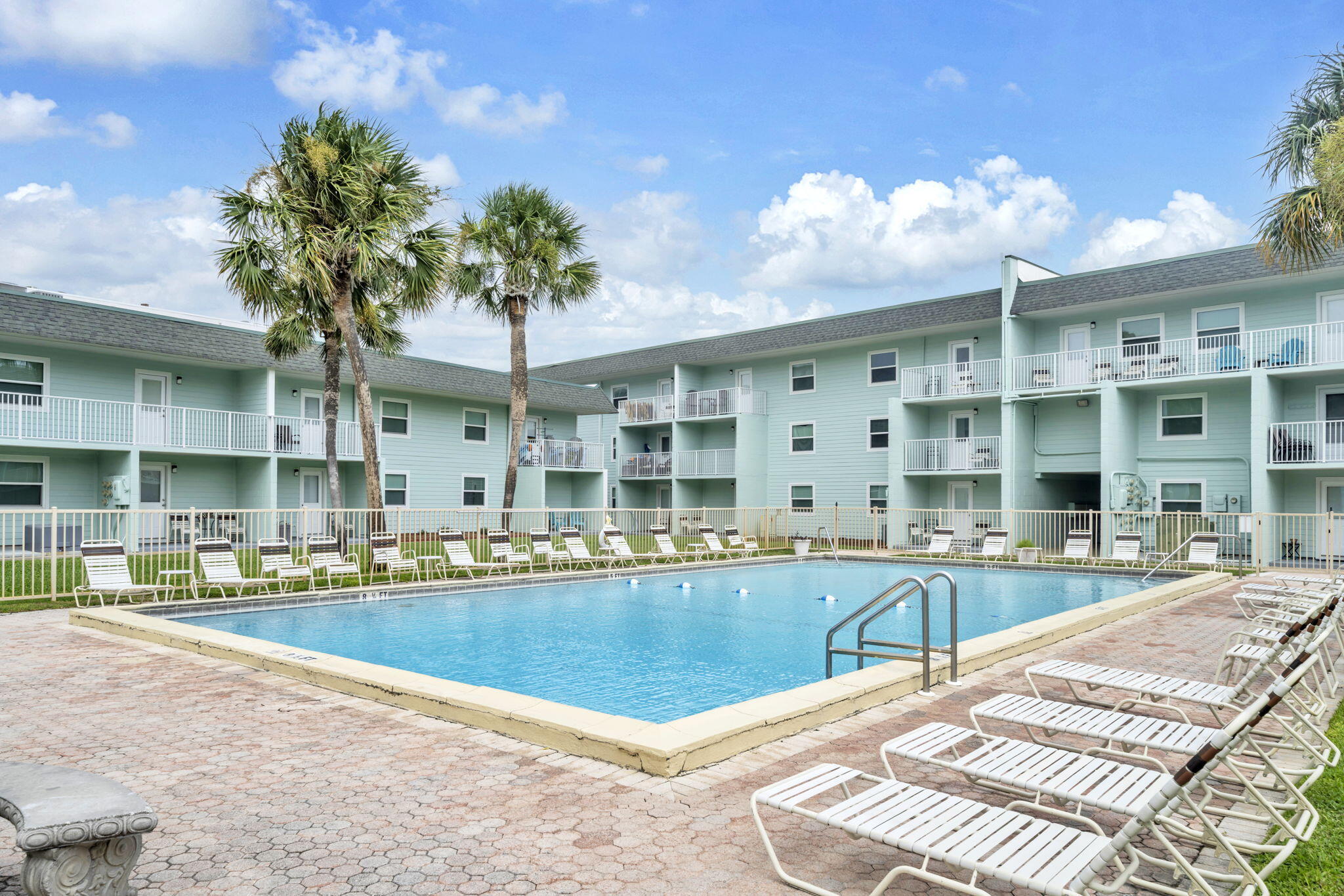 885 Santa Rosa Boulevard Unit 203-C