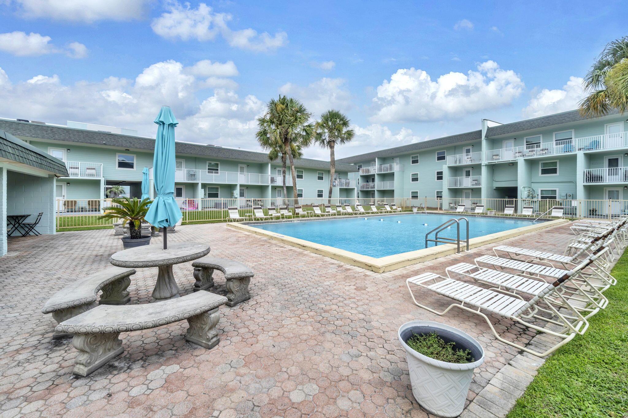 885 Santa Rosa Boulevard Unit 203-C