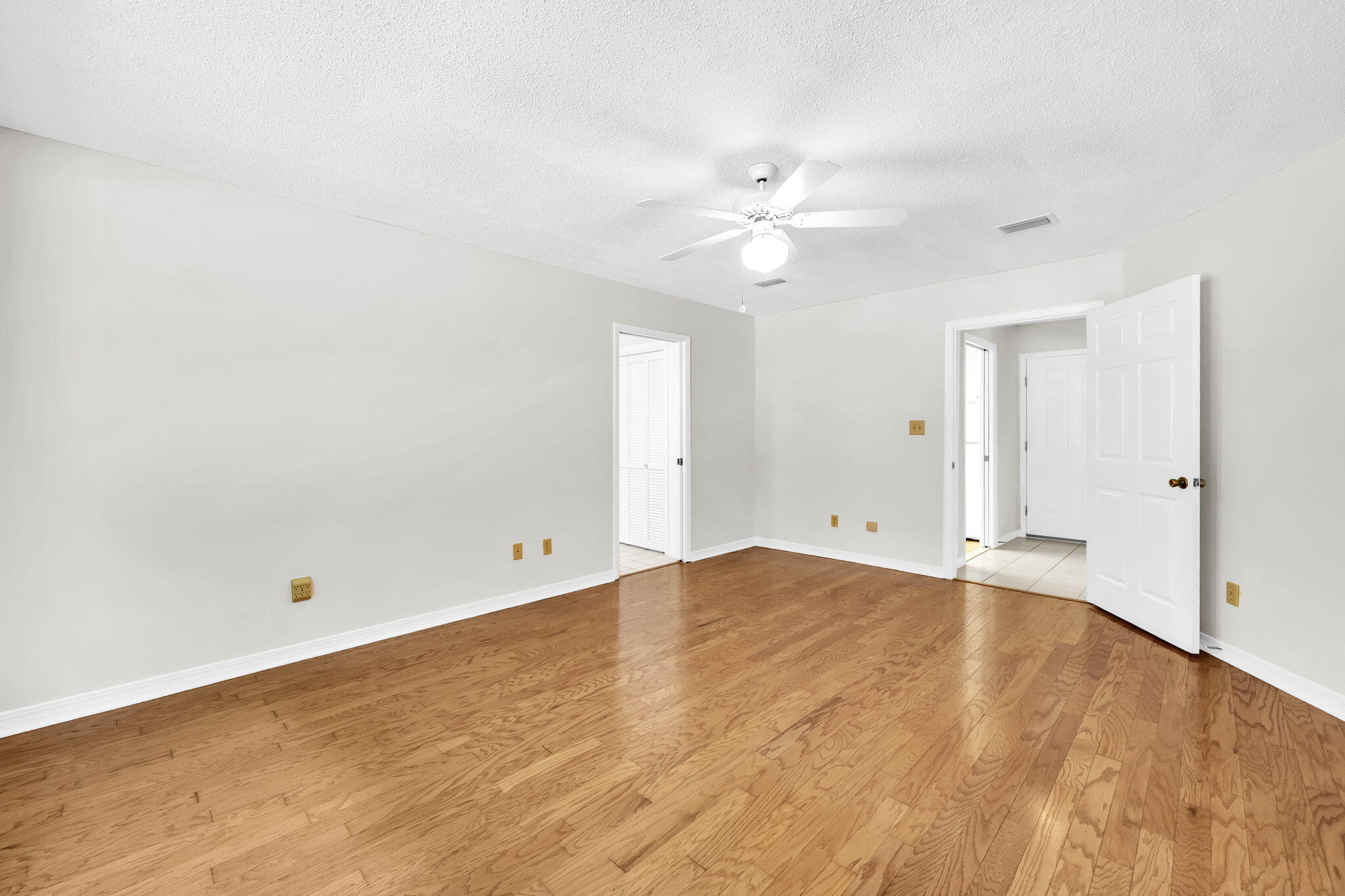 2319 Canal Drive