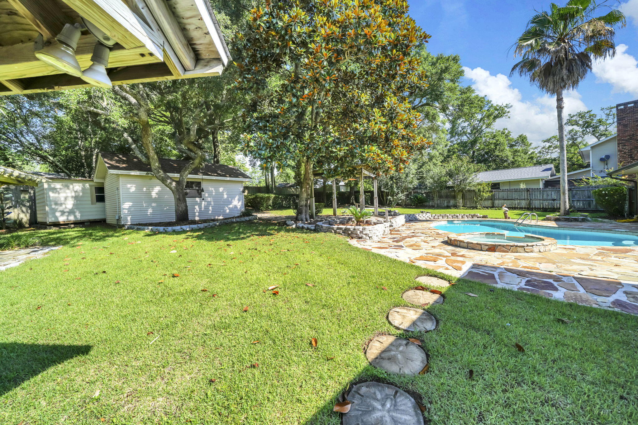 2319 Canal Drive