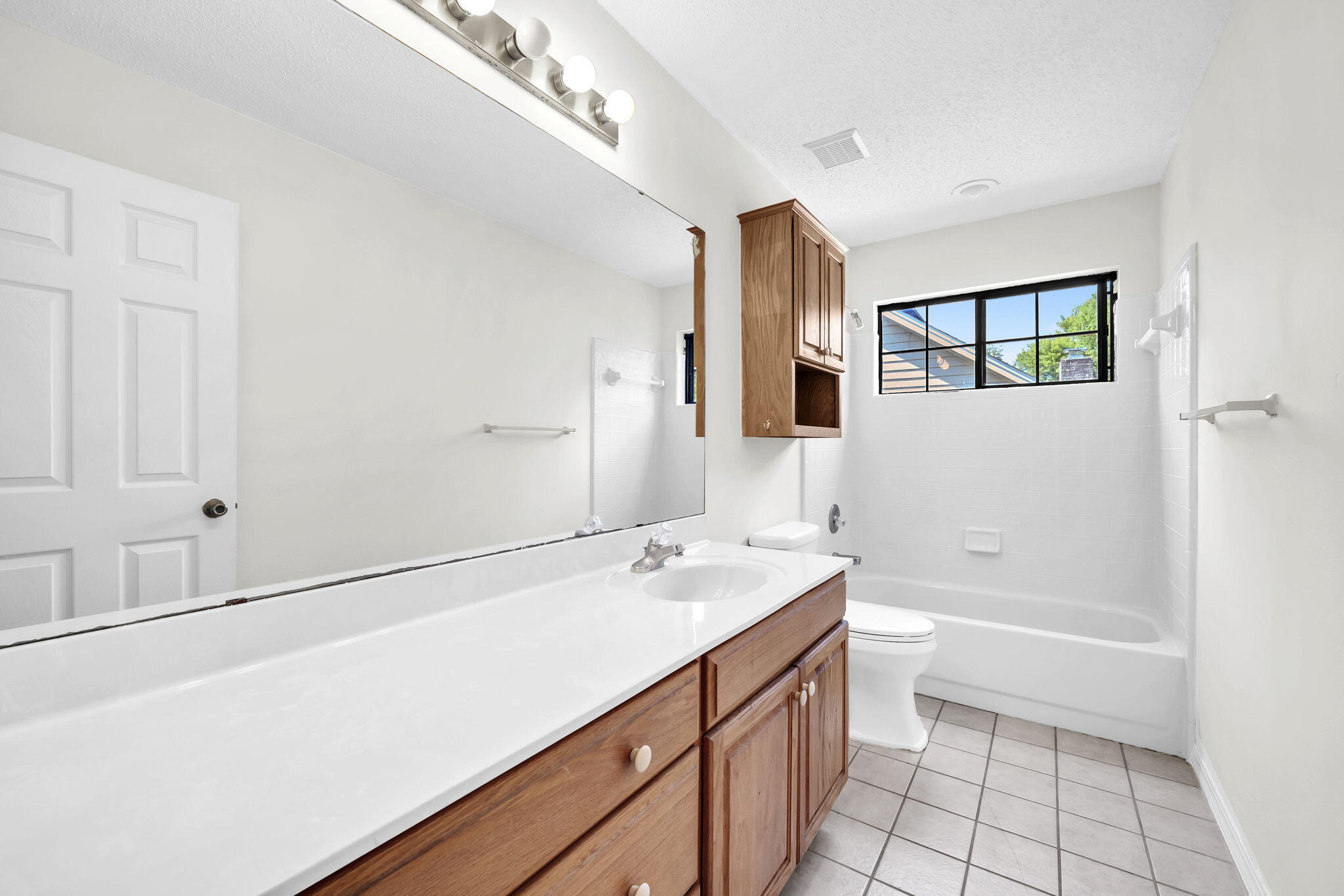 2319 Canal Drive