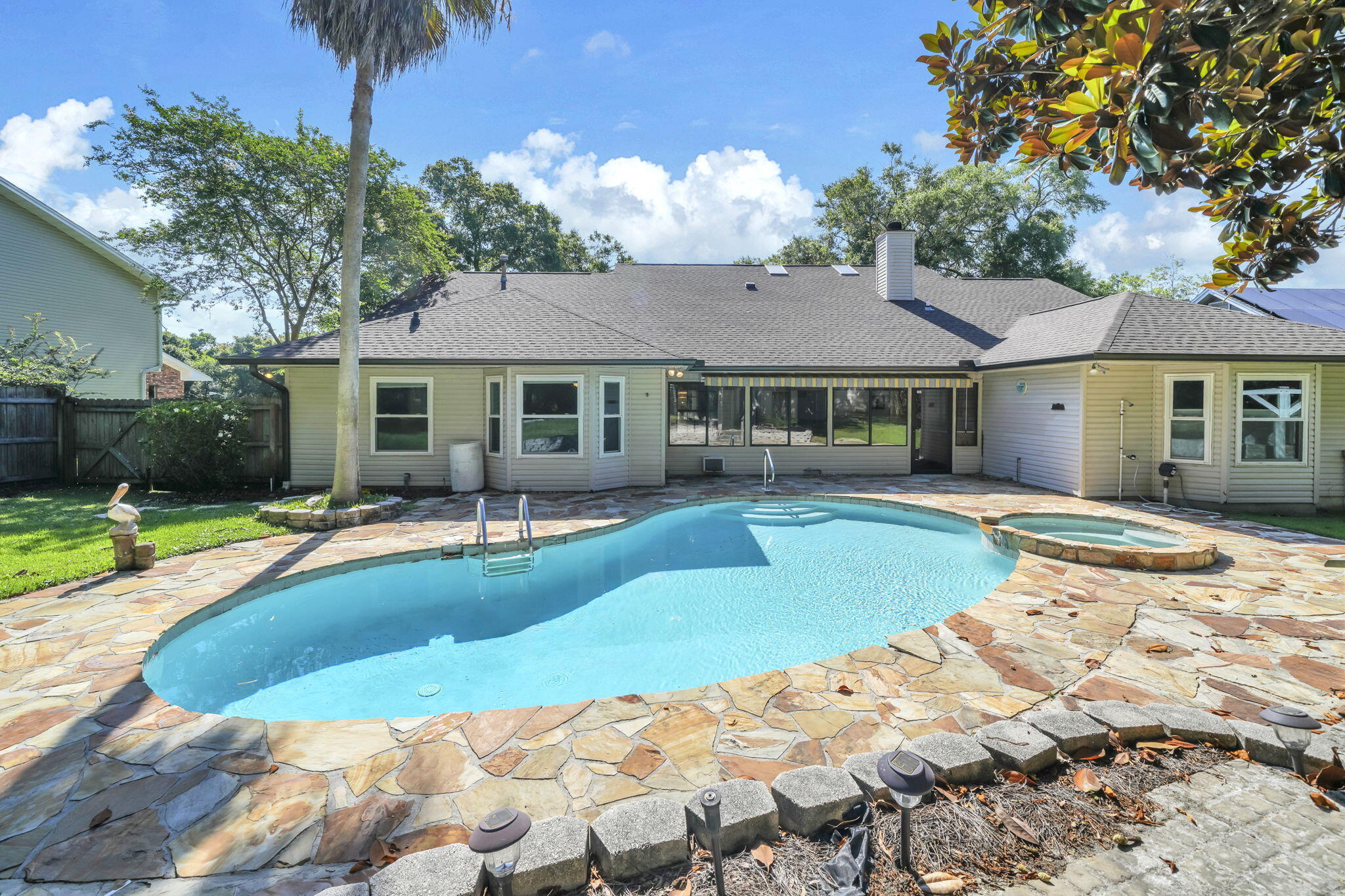 2319 Canal Drive