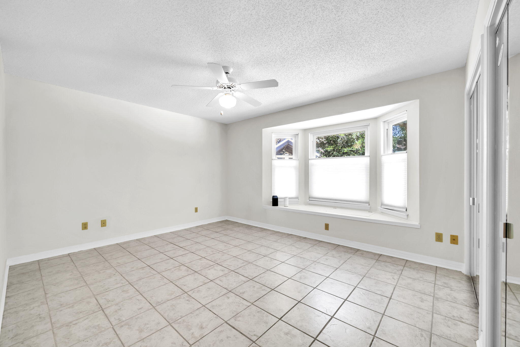 2319 Canal Drive