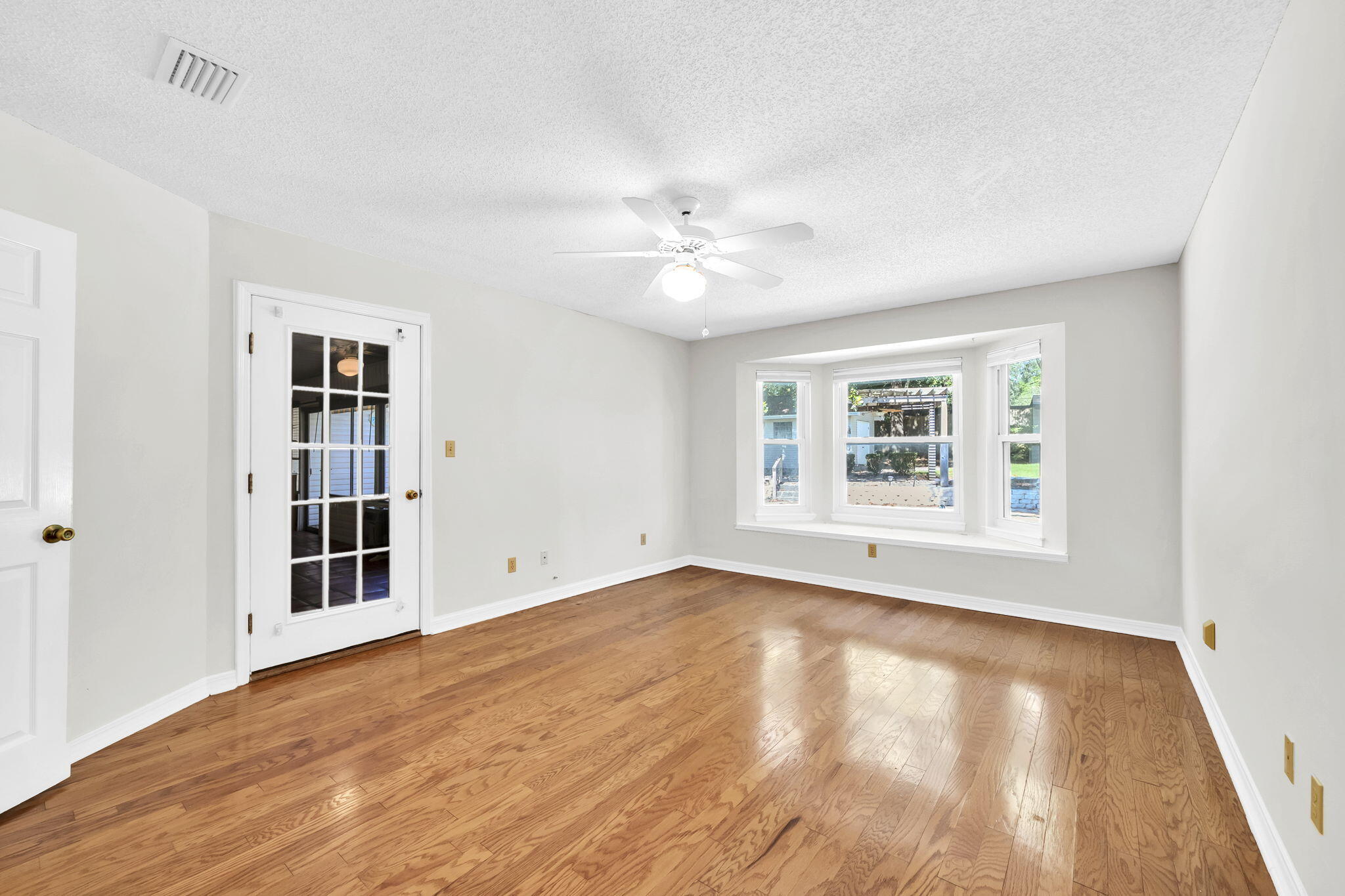 2319 Canal Drive