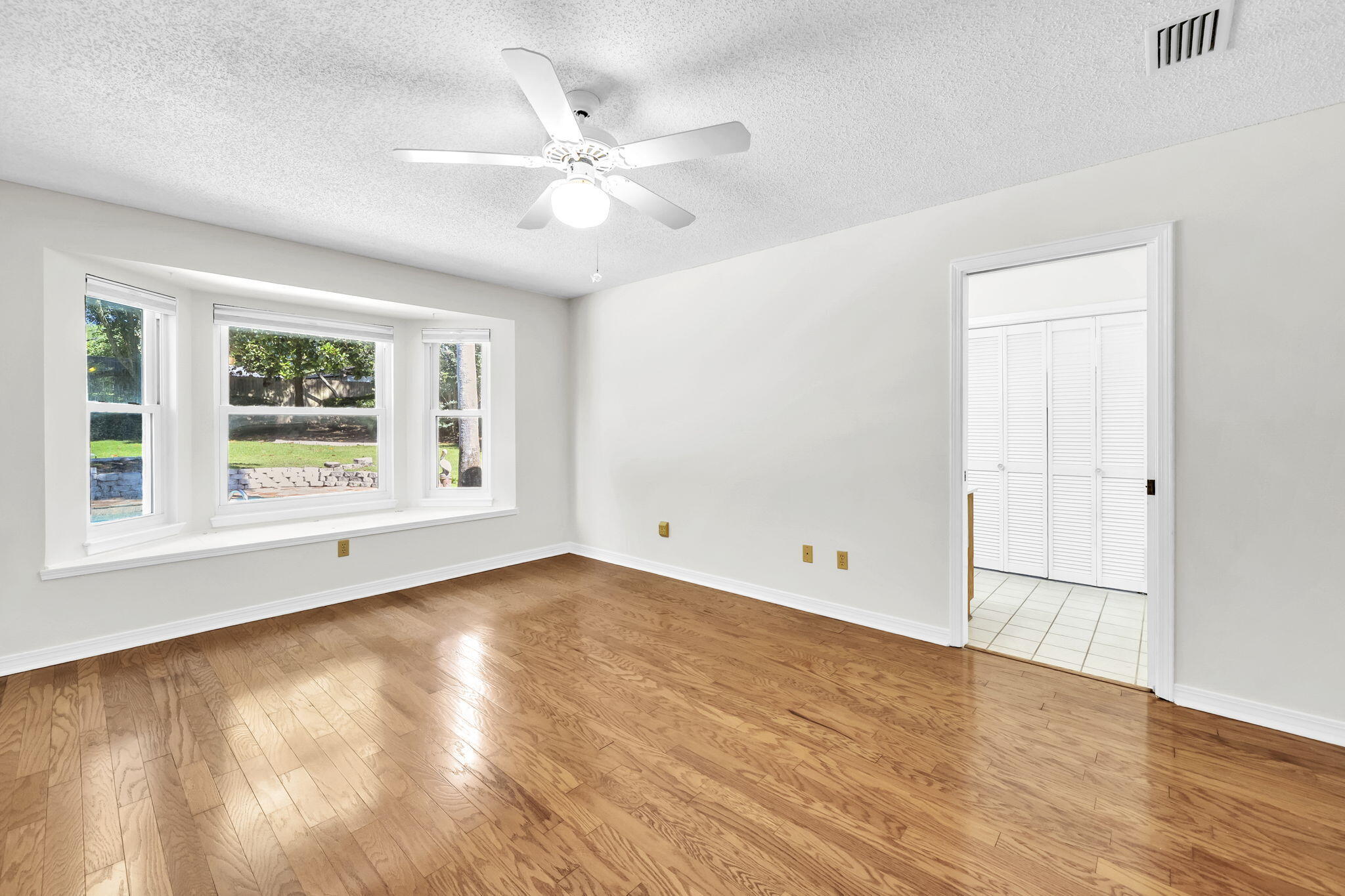 2319 Canal Drive